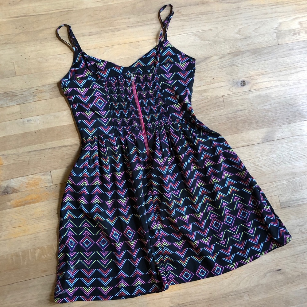 ECU Geometric design Roxy Sundress - Picture 3 of 8